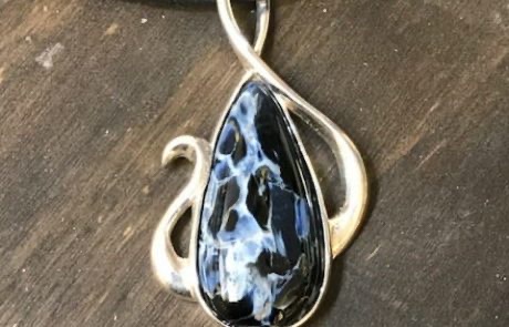 Handcrafted bronze ring